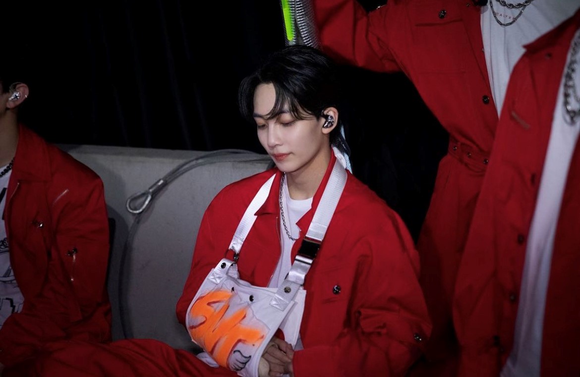 jeonghan image-2