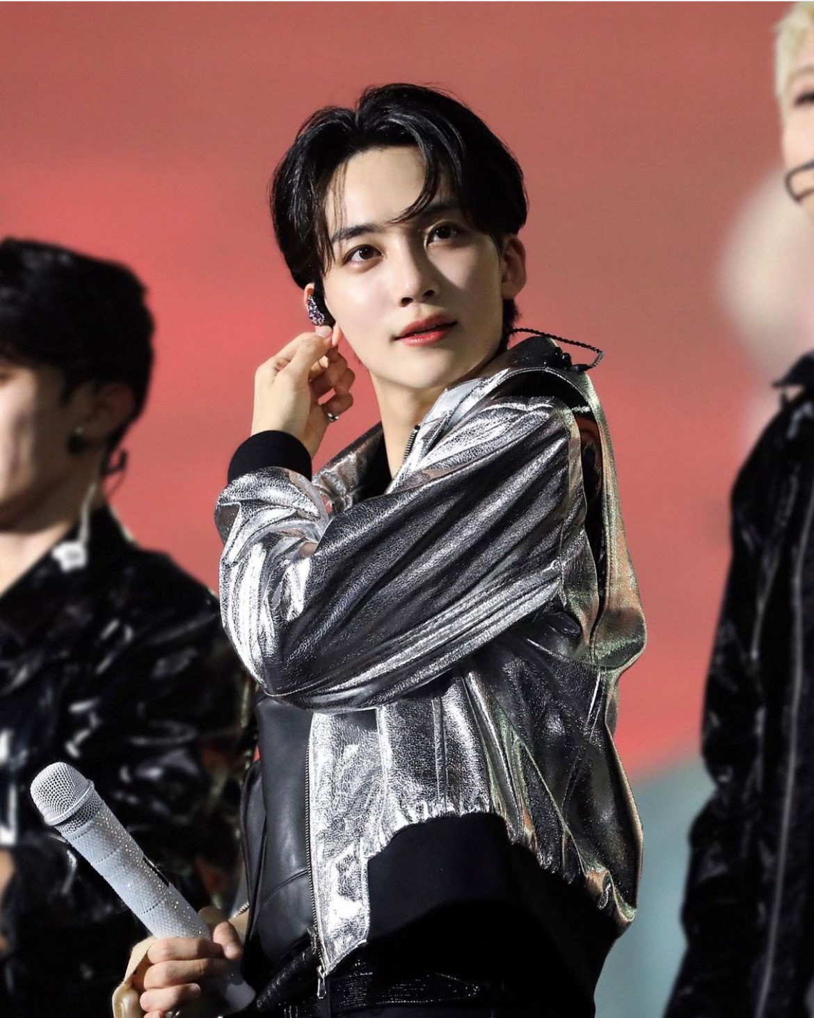 jeonghan image-6