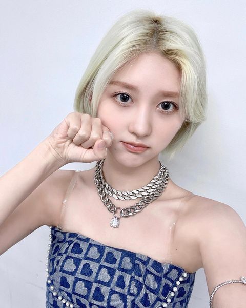 IVE Gaeul Instagram image-3